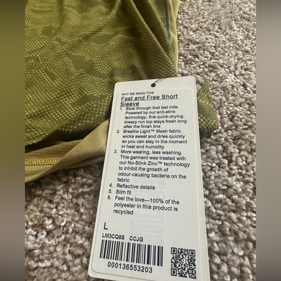 NWT Lululemon Fast and Free Short Sleeve Shirt 
Chroma Camo Auric Gold Juniper G - Picture 4 of 4